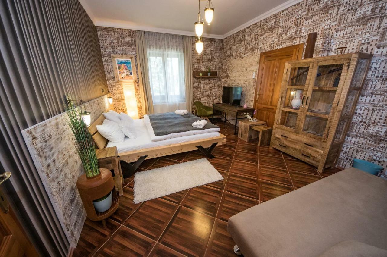 Platan Garden Rooms & Restaurant Hajduszoboszlo Exterior photo